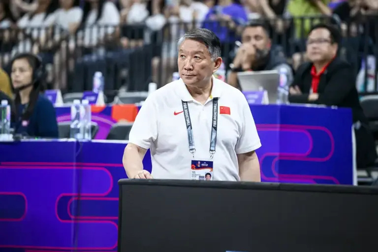 万元人民币, 小组赛三战