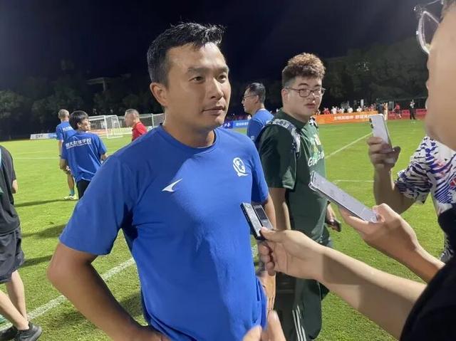 已成孤岛, 绿城青训